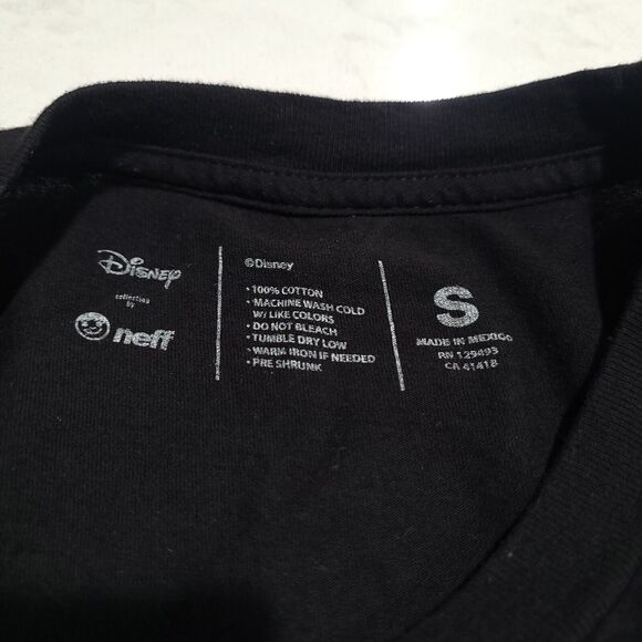 Neff x Disney Mickey Mouse Thumbs Up Graphic Black T-Shirt SMALL NWOT - Picture 8 of 8